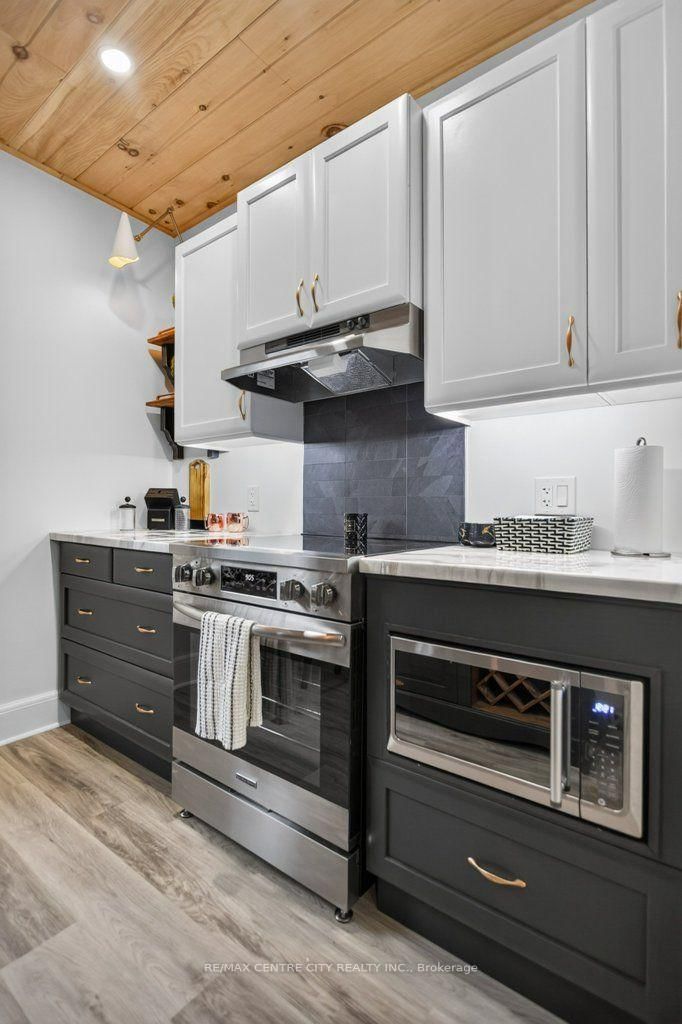 344 Wellington Street • St. Thomas, ON photo 17