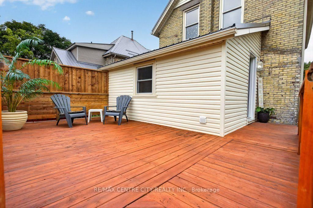 344 Wellington Street • St. Thomas, ON photo 43