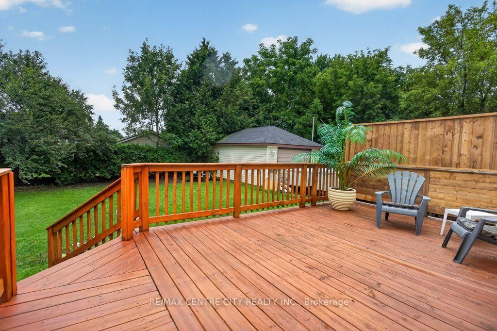 344 Wellington Street • St. Thomas, ON photo 44