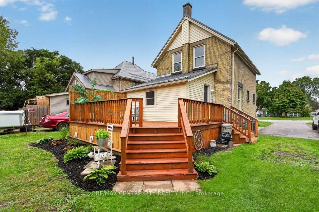 344 Wellington Street • St. Thomas, ON photo 45