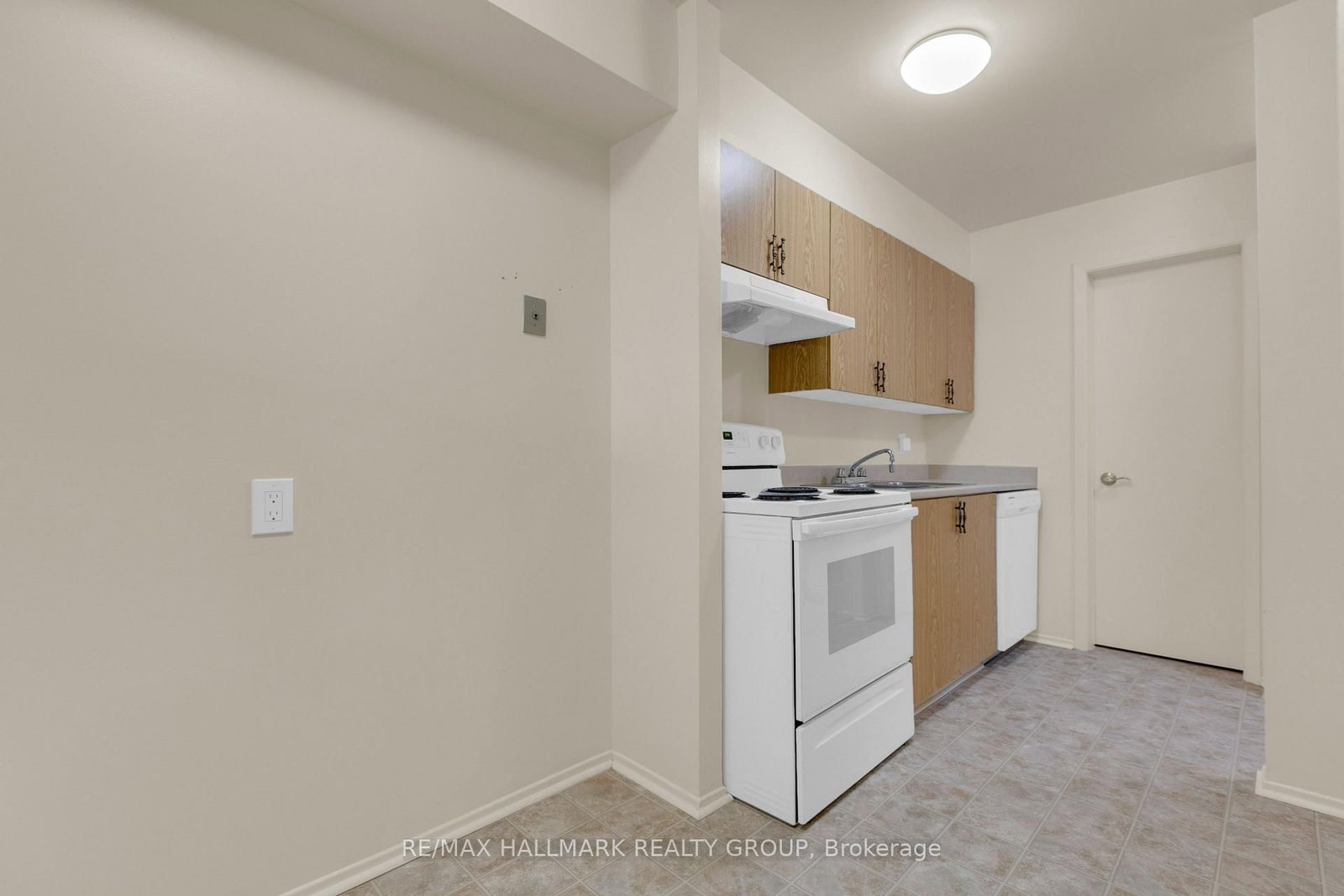702 Tanguay Court • #29 • Kanata, ON photo 11