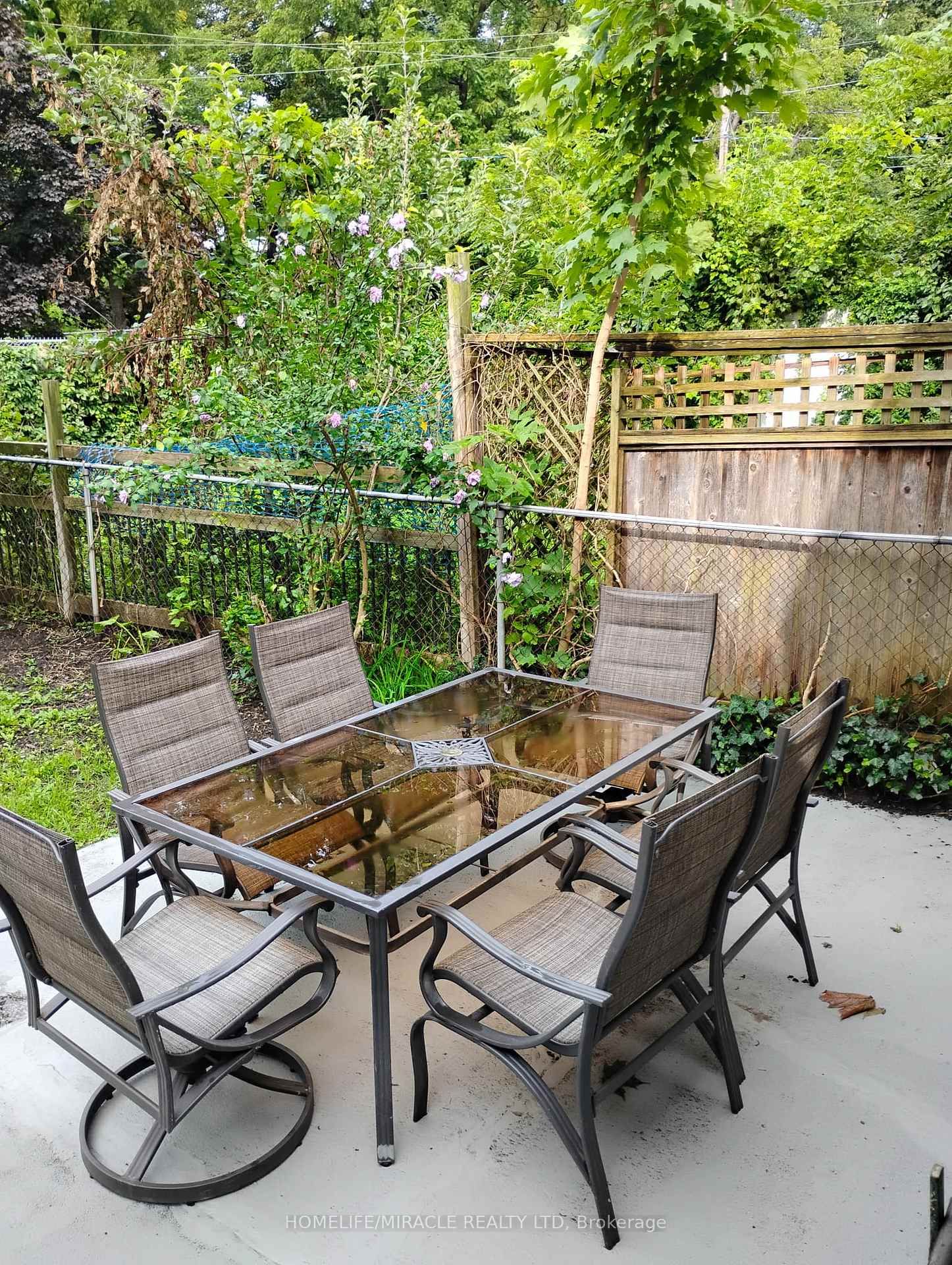 40 Parkhill Road • Cambridge, ON photo 10