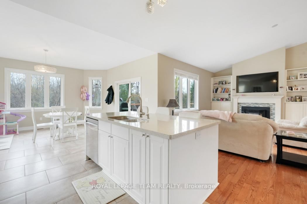 986 South Gower Drive • North Grenville, ON photo 16