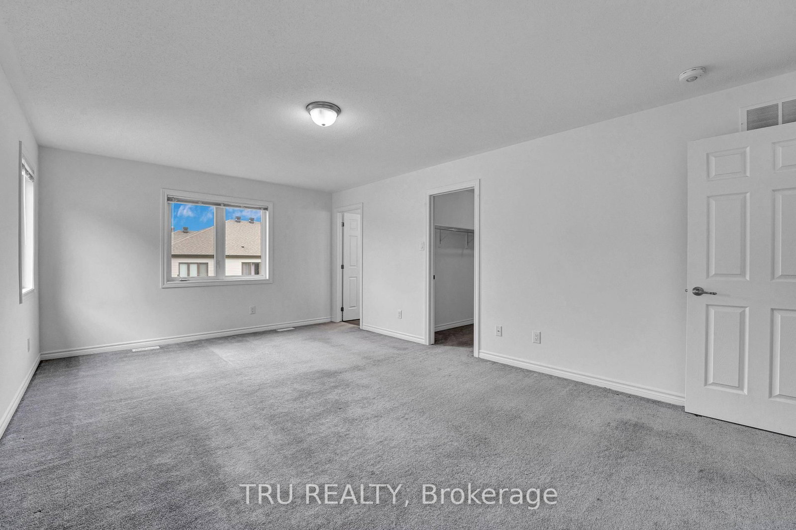 207 QUARTER HORSE Street • Ottawa, ON photo 23