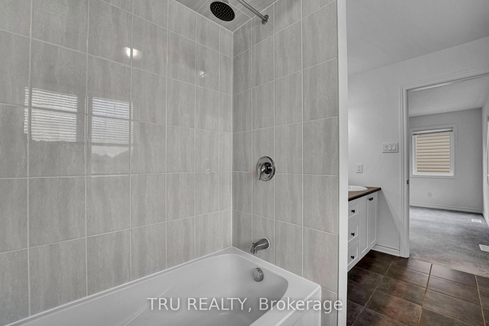 207 QUARTER HORSE Street • Ottawa, ON photo 26