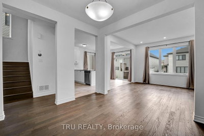 207 QUARTER HORSE Street • Ottawa, ON photo 9