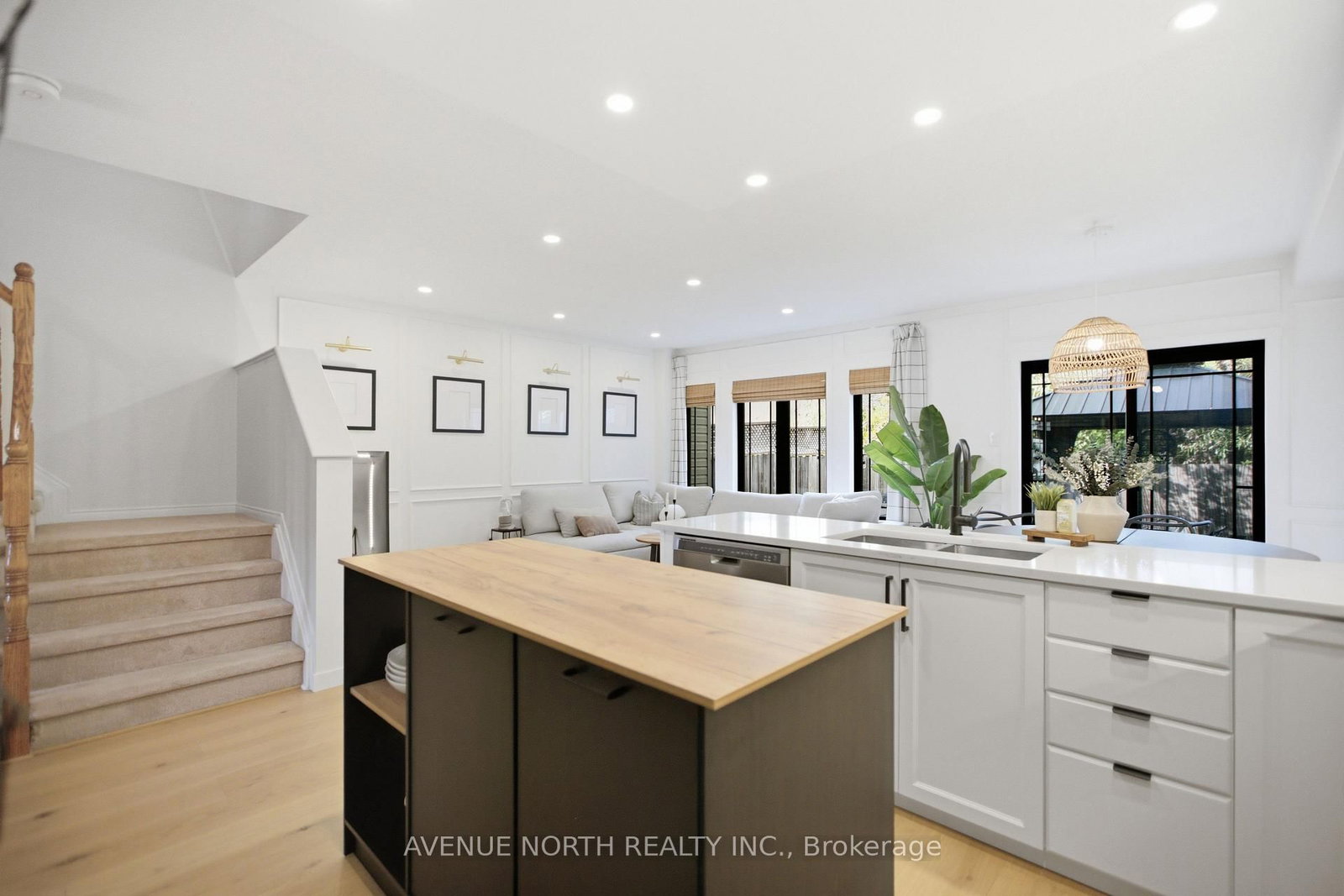 718 Percifor Way • Ottawa, ON photo 13