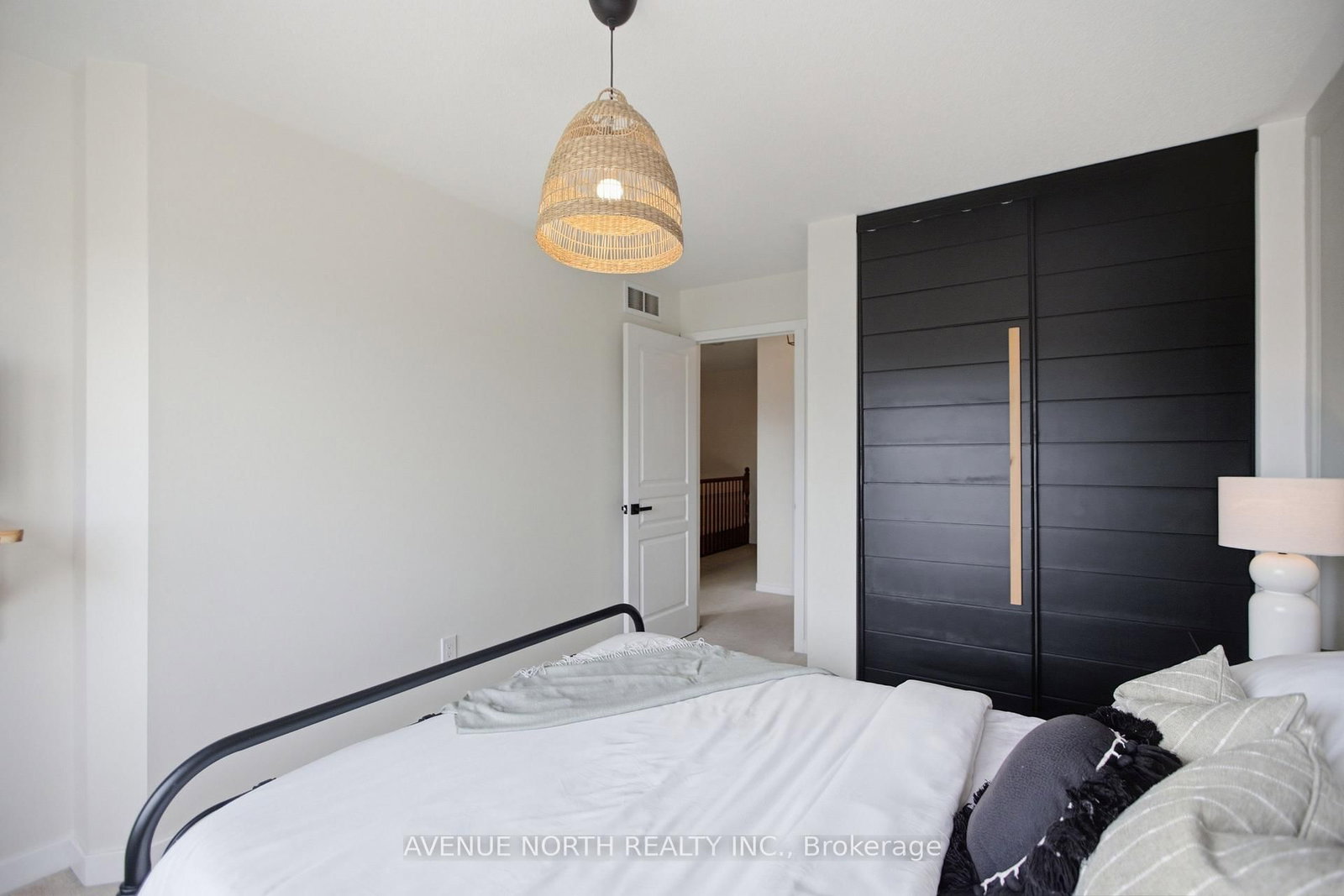 718 Percifor Way • Ottawa, ON photo 24
