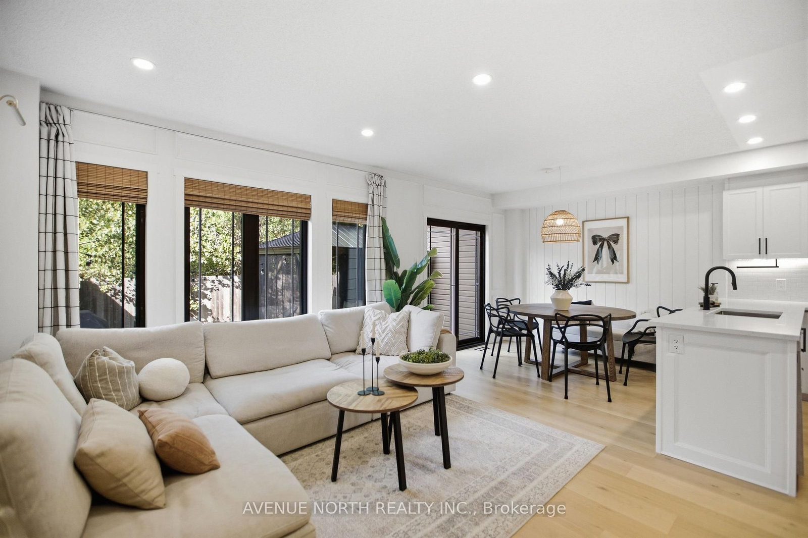 718 Percifor Way • Ottawa, ON photo 9