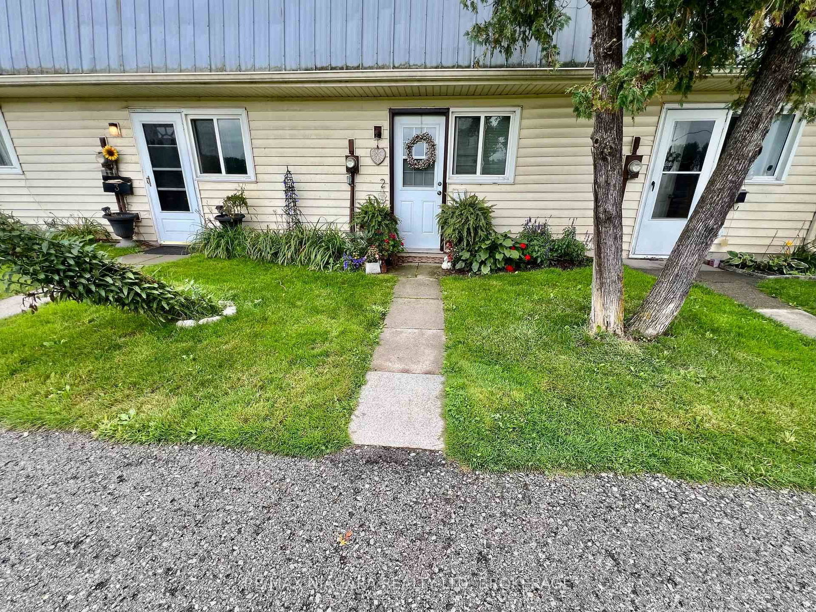 8646 Willoughby Drive • #2 • Niagara Falls, ON photo 4
