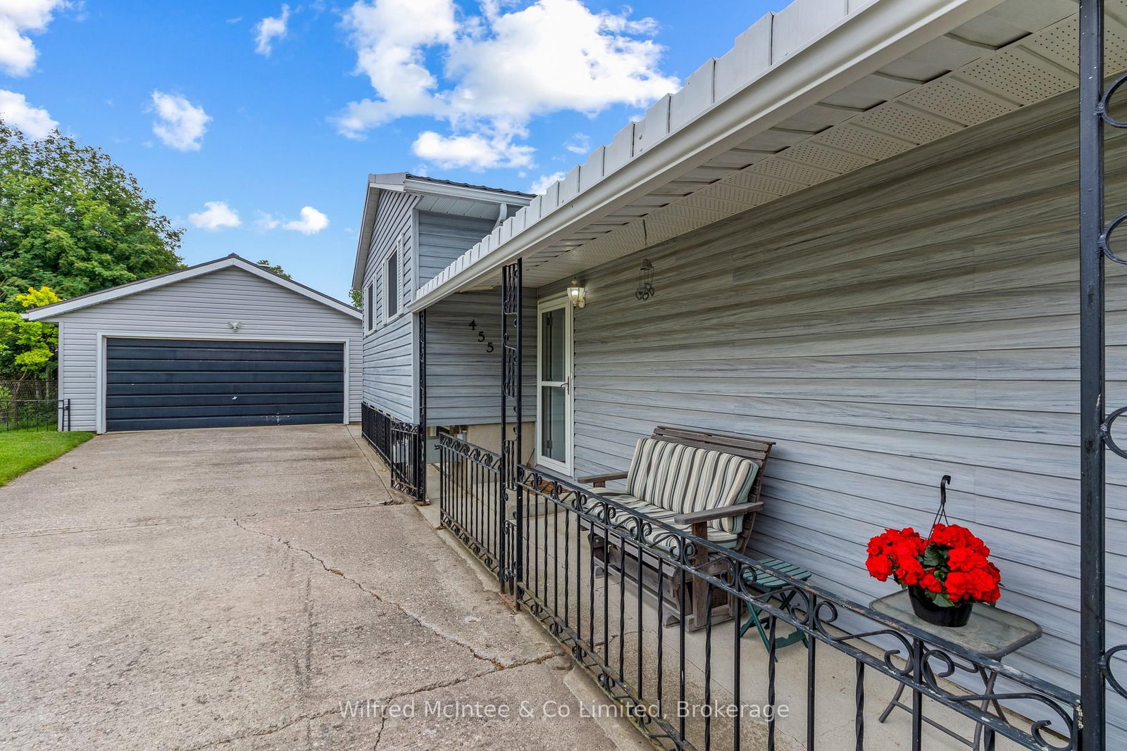 455 Bruce Street • Saugeen Shores, ON photo 16