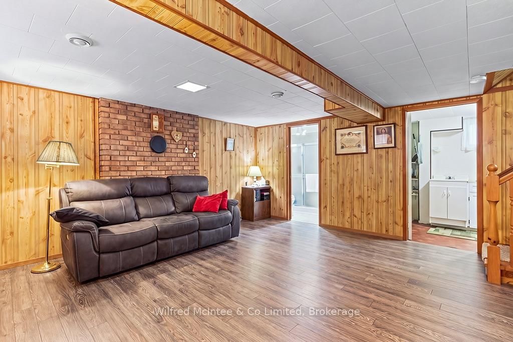 455 Bruce Street • Saugeen Shores, ON photo 38
