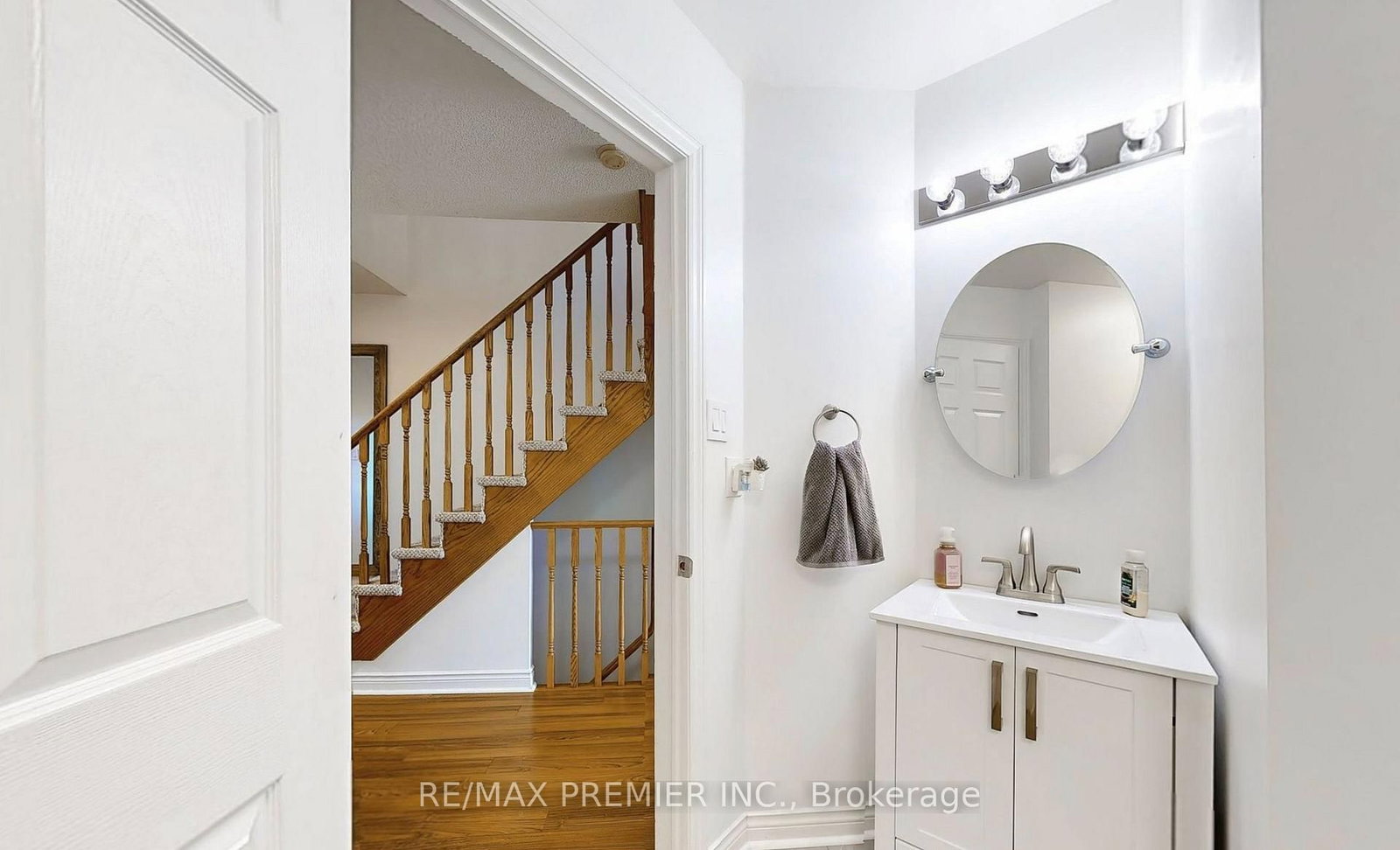 9 Wentworth Drive • #13 • Grimsby, ON photo 19