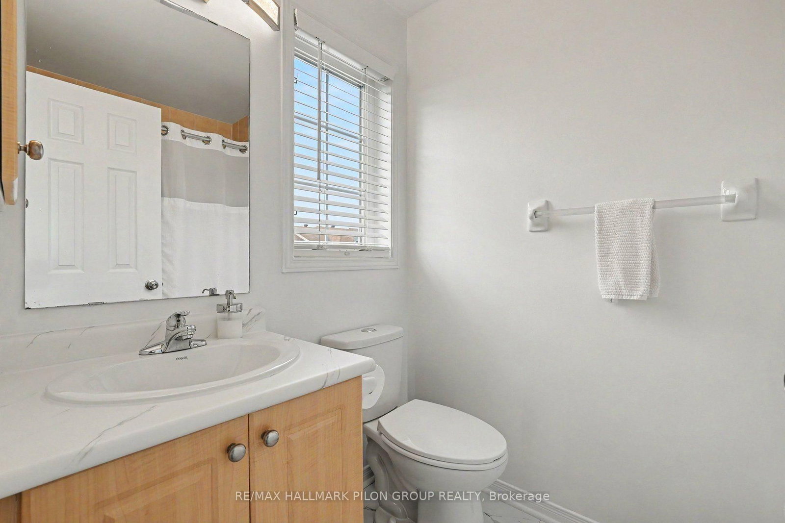 244 Rolling Meadow Crescent • Ottawa, ON photo 18