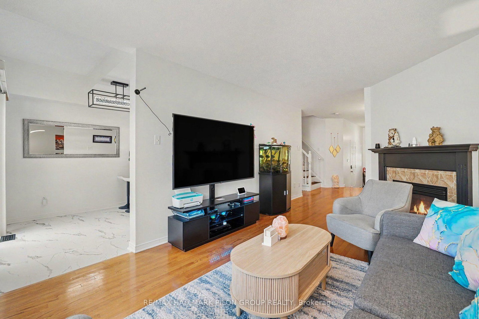 244 Rolling Meadow Crescent • Ottawa, ON photo 5