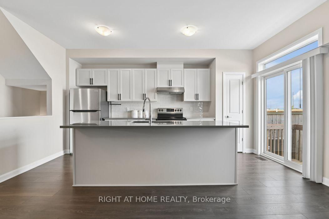 576 Prominence Way • Ottawa, ON photo 9
