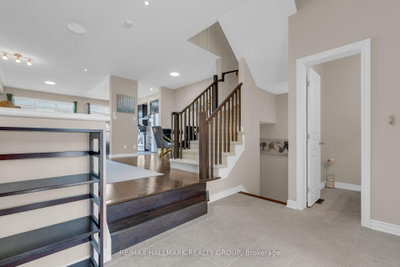 1125 Tischart Crescent • Ottawa, ON photo 2
