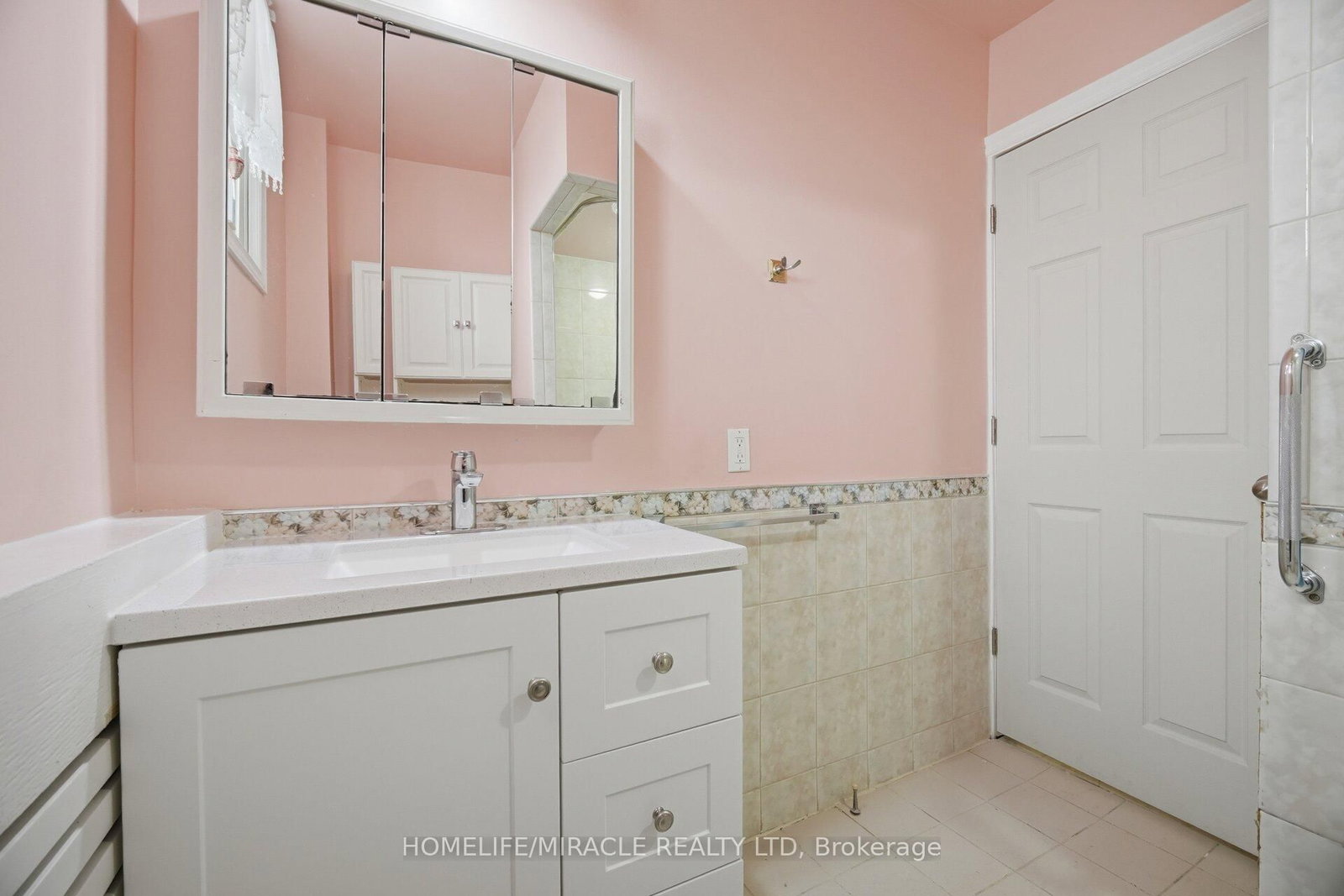 25 Hope Avenue • Hamilton, ON photo 18