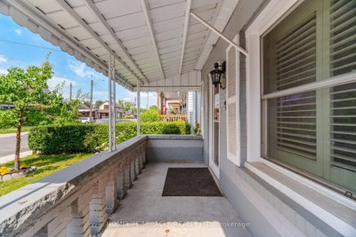 25 Hope Avenue • Hamilton, ON photo 3