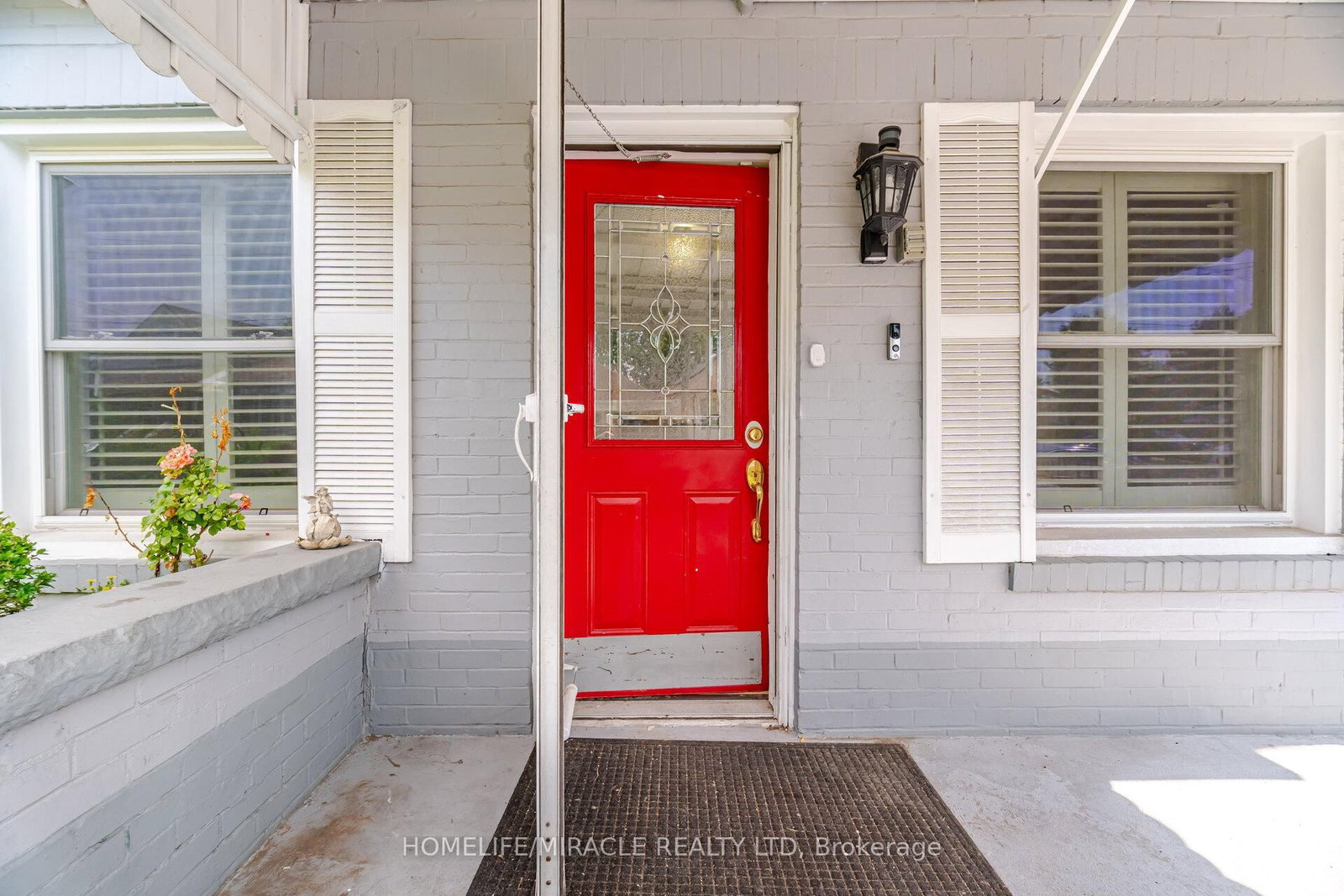 25 Hope Avenue • Hamilton, ON photo 4
