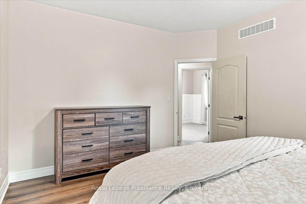 54 Cavendish Drive • Belleville, ON photo 19