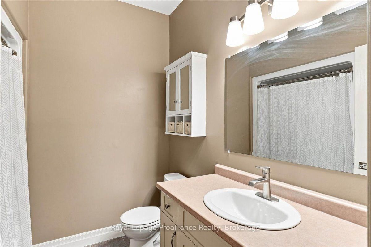 54 Cavendish Drive • Belleville, ON photo 27