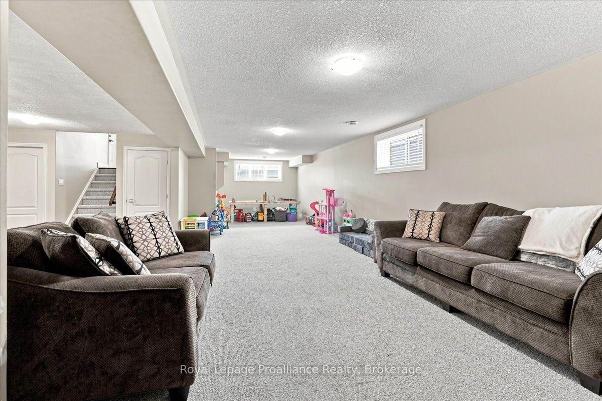 54 Cavendish Drive • Belleville, ON photo 31