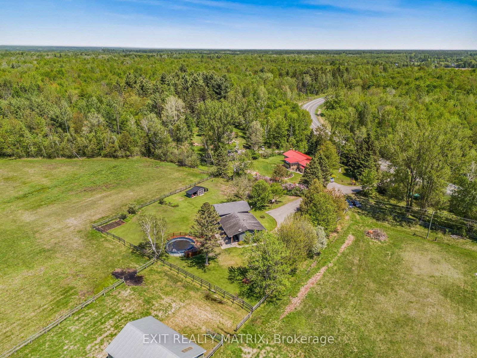 6416 Saumure Road • Limoges, ON photo 37