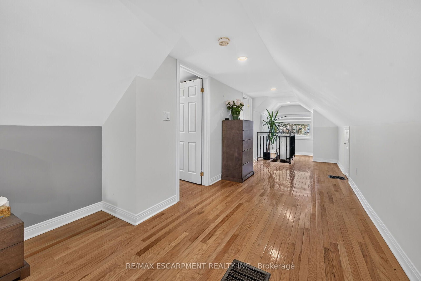163 HESS Street S • Hamilton, ON photo 33