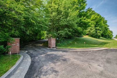 6711 Wellington Road 34 • Puslinch, ON photo 3