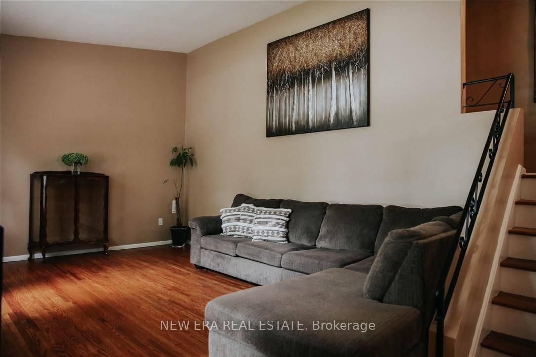 1 Vera Court • Hamilton, ON photo 12