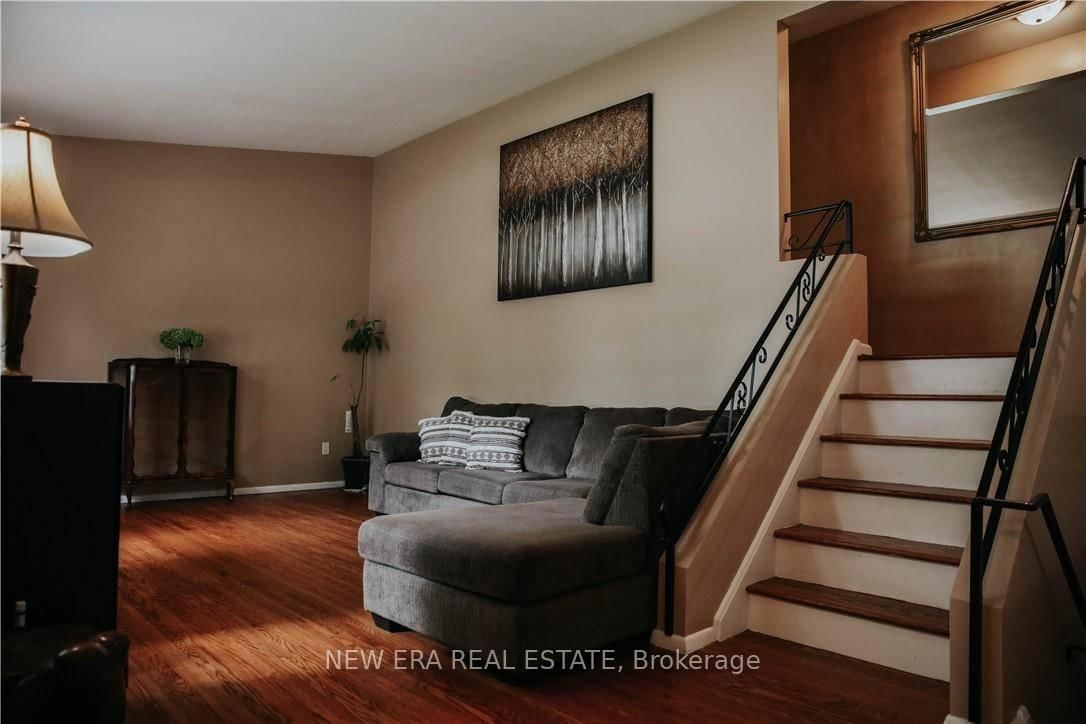 1 Vera Court • Hamilton, ON photo 16