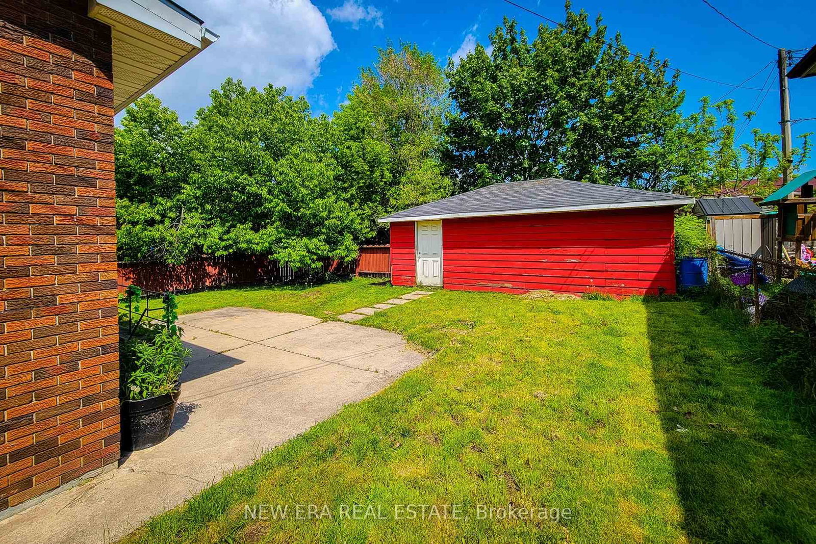 1 Vera Court • Hamilton, ON photo 8
