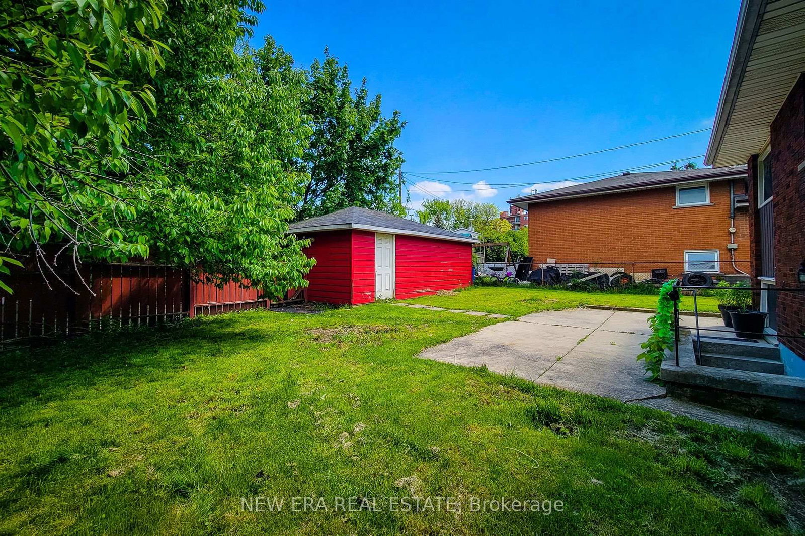 1 Vera Court • Hamilton, ON photo 9
