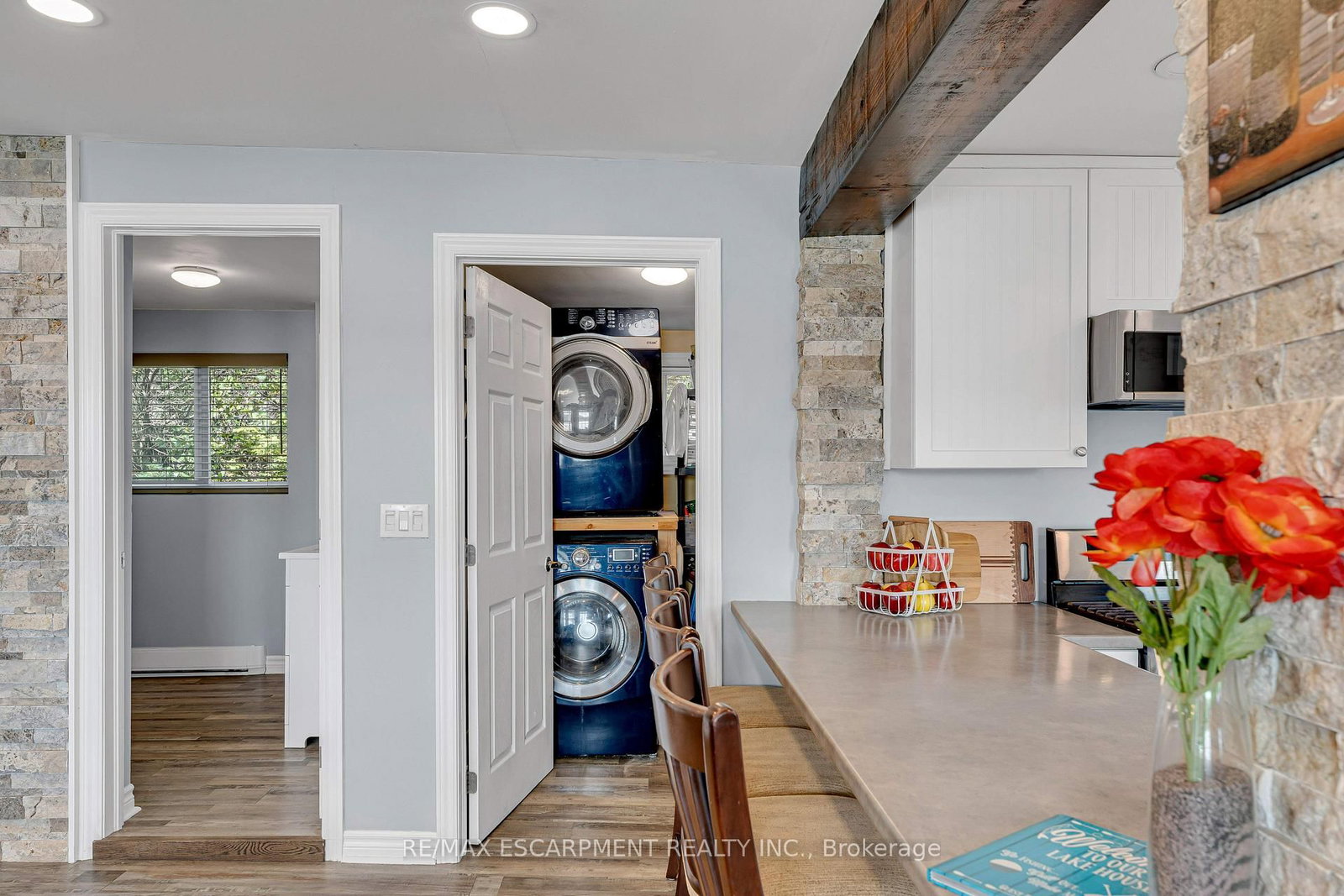 805 Cartwrights Lane • Leeds and the Thousand Islands, ON photo 10