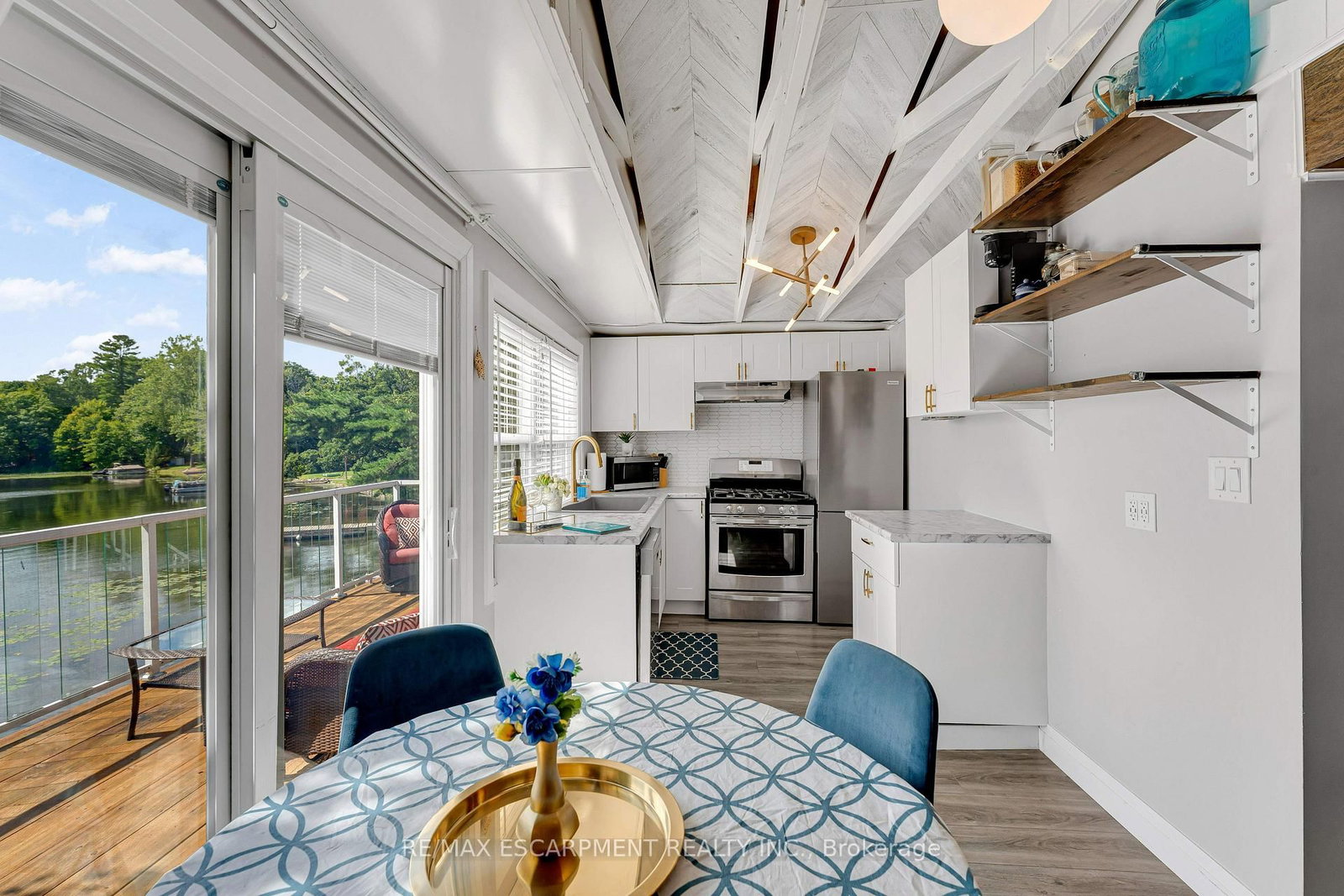 805 Cartwrights Lane • Leeds and the Thousand Islands, ON photo 22