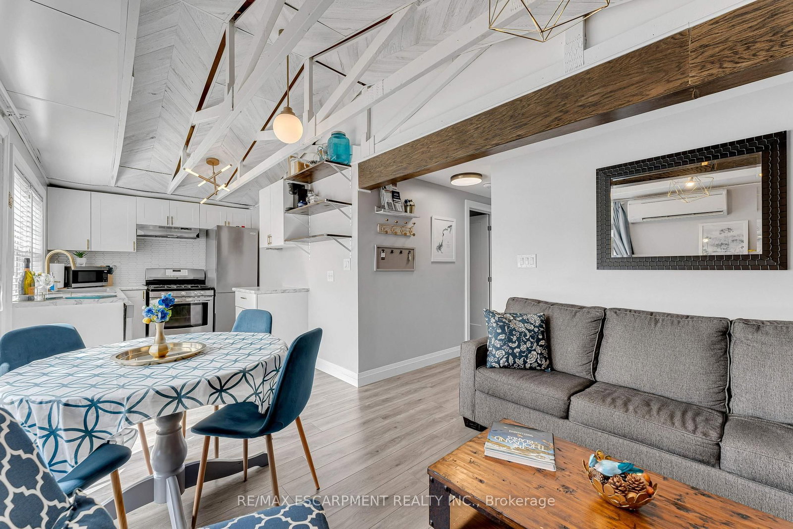 805 Cartwrights Lane • Leeds and the Thousand Islands, ON photo 27