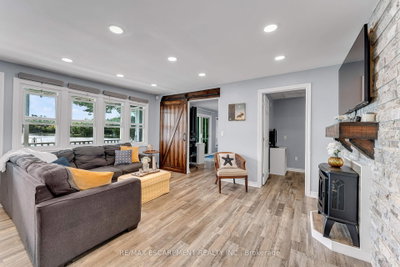 805 Cartwrights Lane • Leeds and the Thousand Islands, ON photo 5