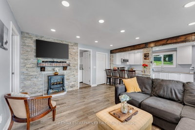 805 Cartwrights Lane • Leeds and the Thousand Islands, ON photo 6