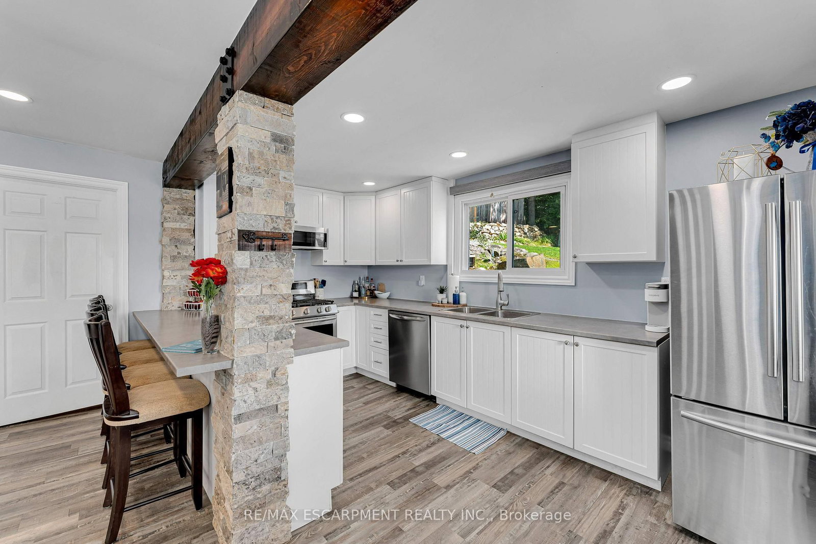 805 Cartwrights Lane • Leeds and the Thousand Islands, ON photo 8