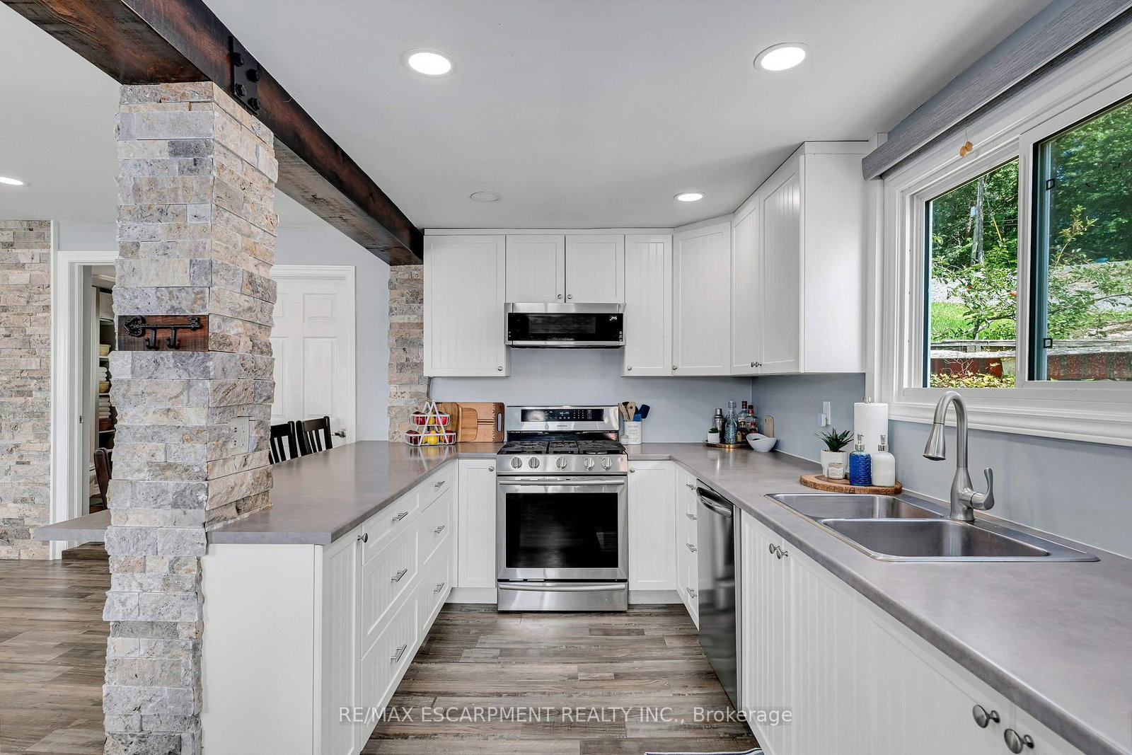 805 Cartwrights Lane • Leeds and the Thousand Islands, ON photo 9
