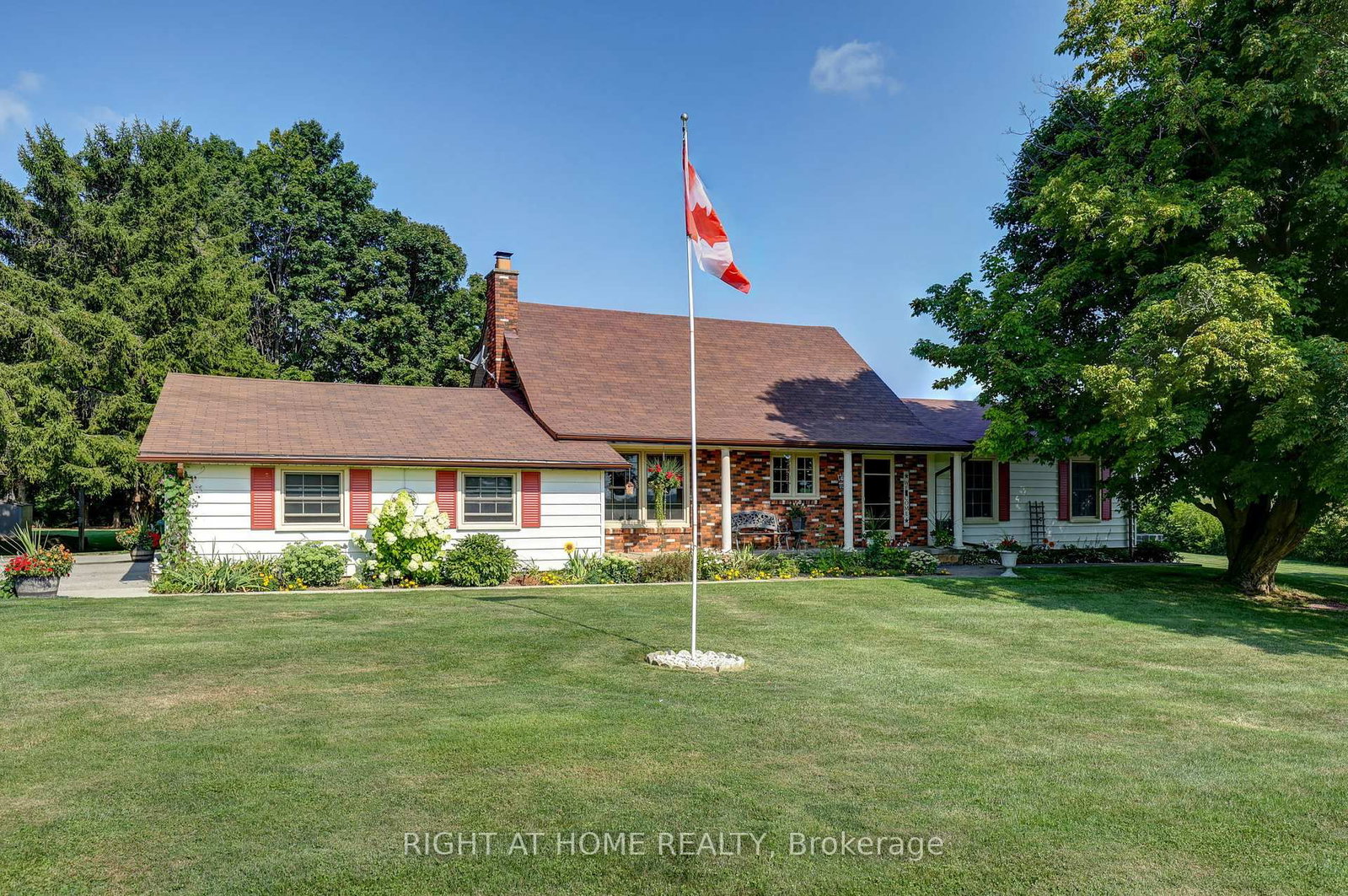 35868 Fingal Line • Southwold, ON photo 3