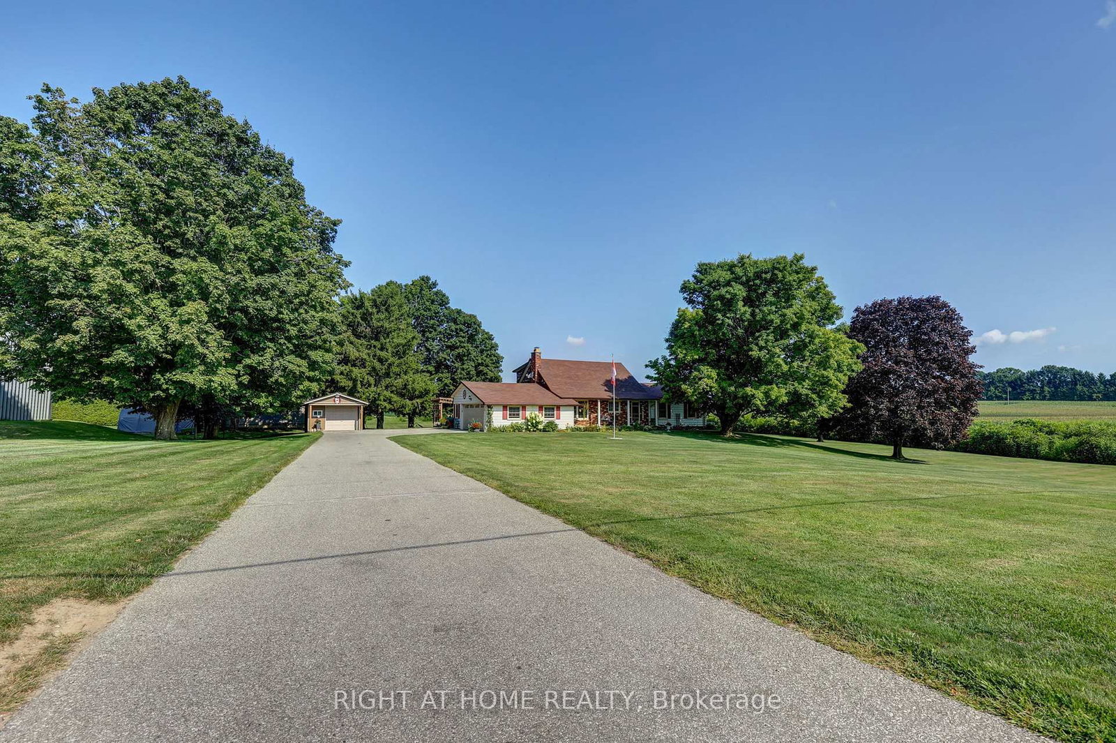 35868 Fingal Line • Southwold, ON photo 4