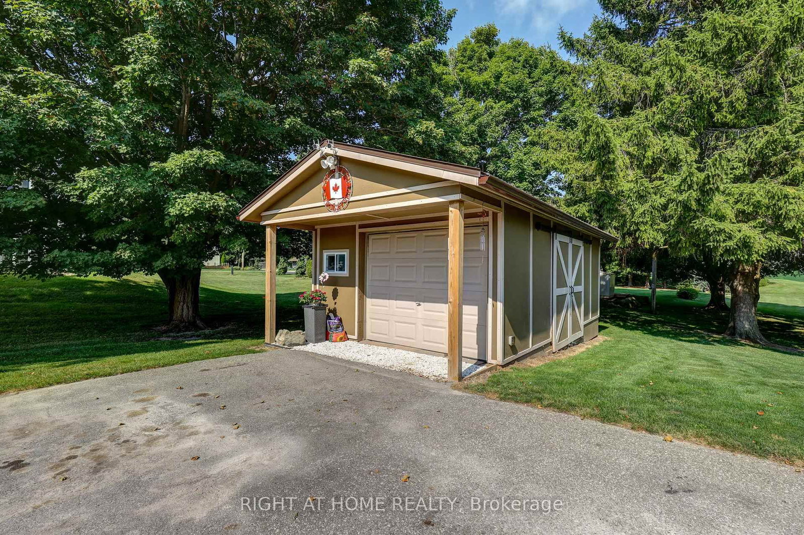 35868 Fingal Line • Southwold, ON photo 50