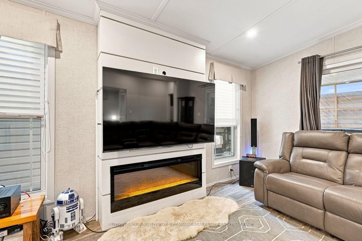 22790 Amiens Road • #56 • Middlesex Centre, ON photo 16