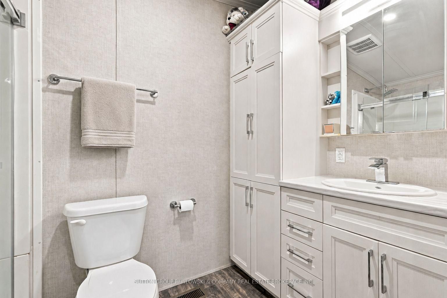 22790 Amiens Road • #56 • Middlesex Centre, ON photo 19