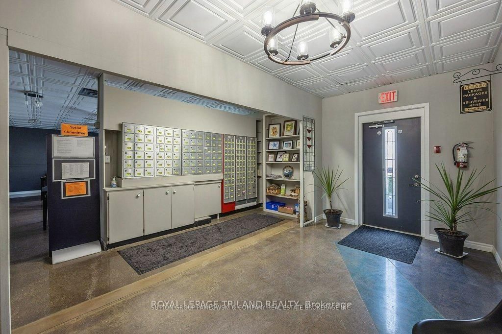 22790 Amiens Road • #56 • Middlesex Centre, ON photo 33