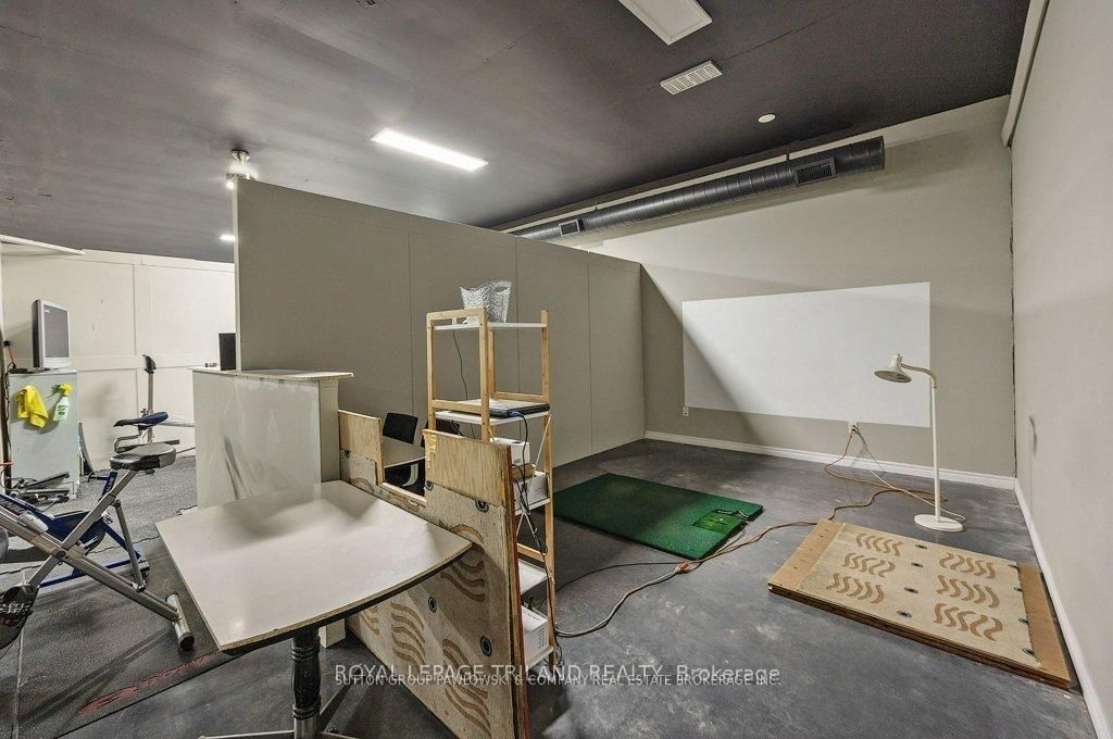 22790 Amiens Road • #56 • Middlesex Centre, ON photo 39