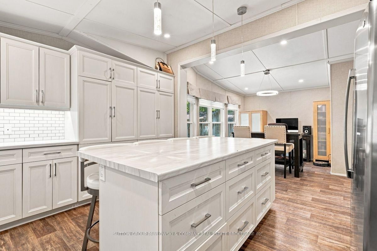22790 Amiens Road • #56 • Middlesex Centre, ON photo 8