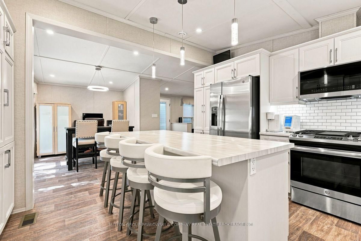 22790 Amiens Road • #56 • Middlesex Centre, ON photo 9